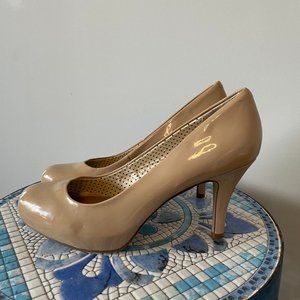 Nude Round Toe Pumps
